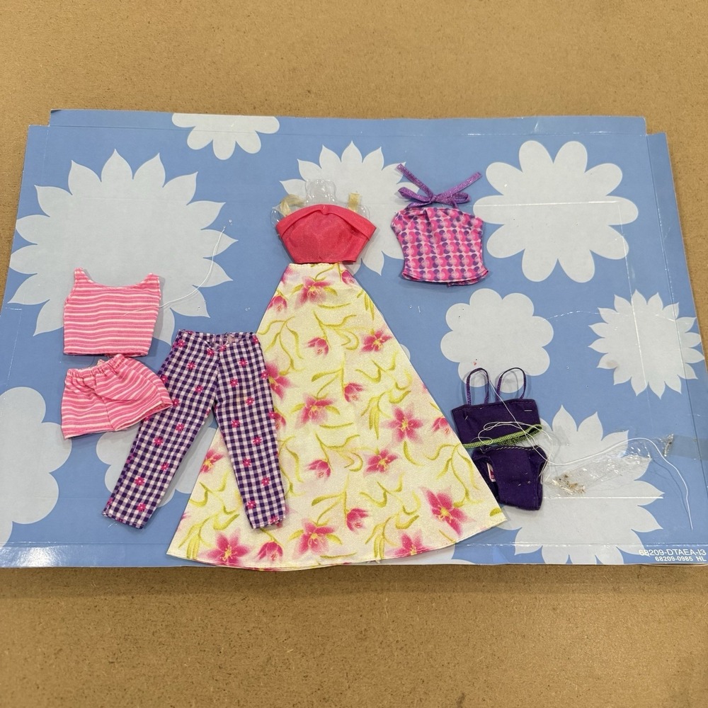Mattel Barbie Fashion‎ Avenue Doll Clothes Lot Vintage 90s Floral Gingham 25701